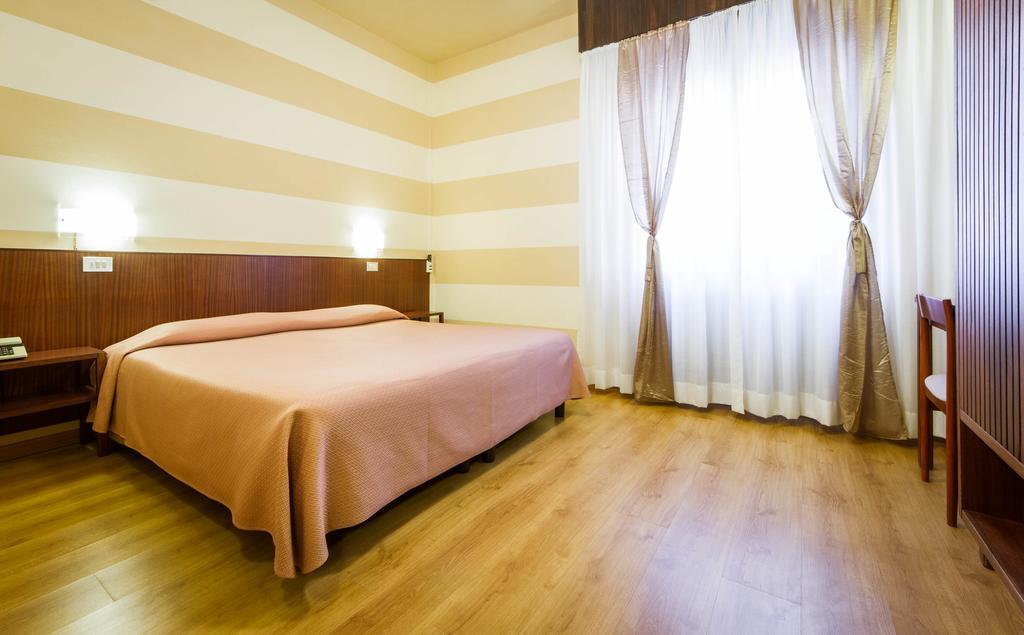 Hotel Reale Montecatini Terme Chambre photo